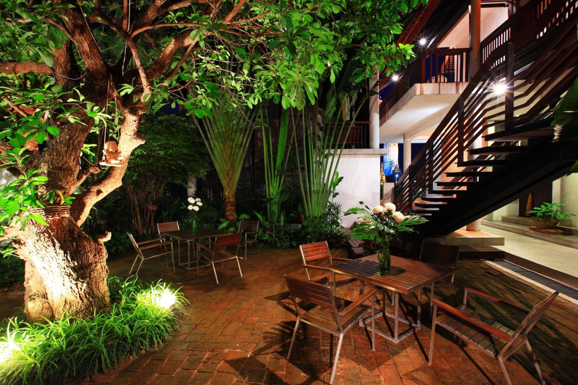 פרה נאקון סי איוטאיה Iudia Hotel מראה חיצוני תמונה