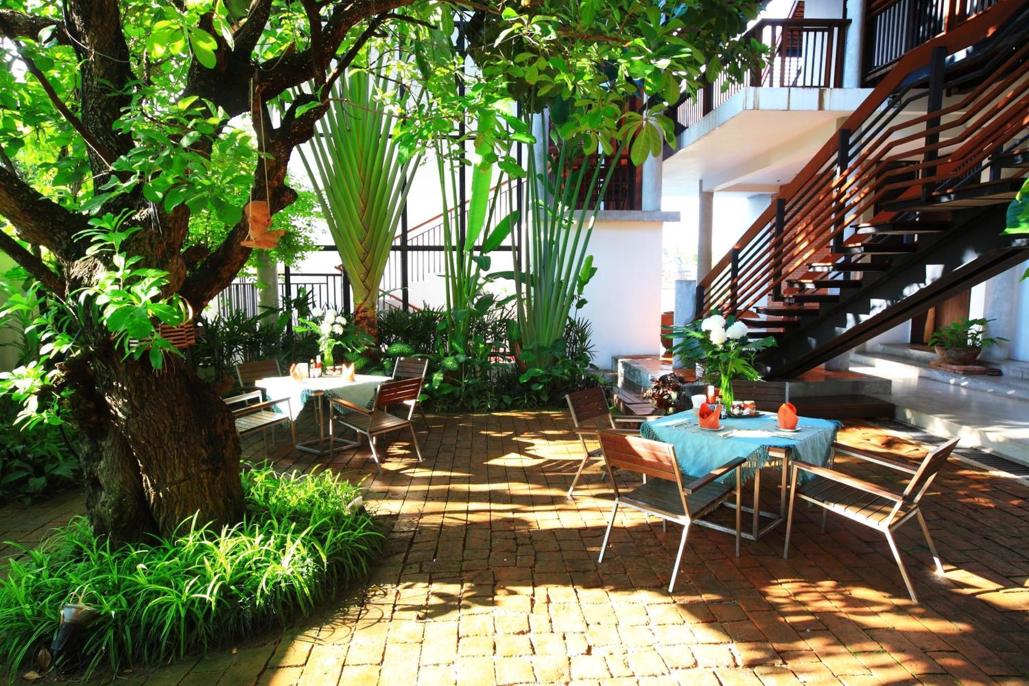 פרה נאקון סי איוטאיה Iudia Hotel מראה חיצוני תמונה