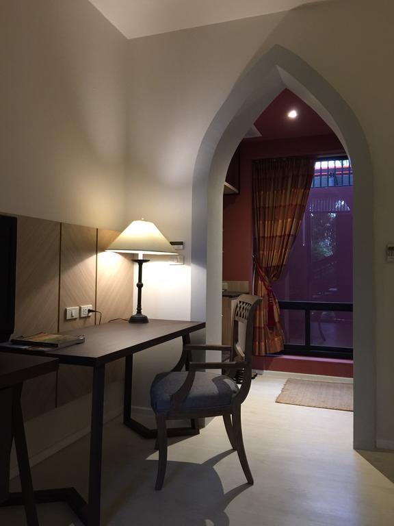 פרה נאקון סי איוטאיה Iudia Hotel מראה חיצוני תמונה