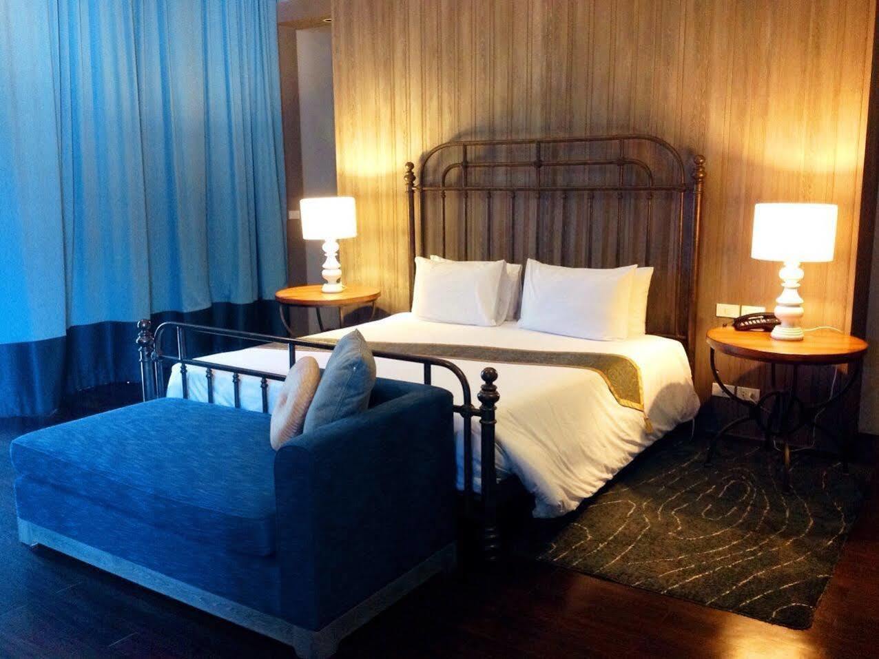 פרה נאקון סי איוטאיה Iudia Hotel מראה חיצוני תמונה